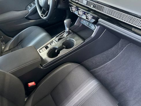 Used 2025 Honda Civic Sport image 17