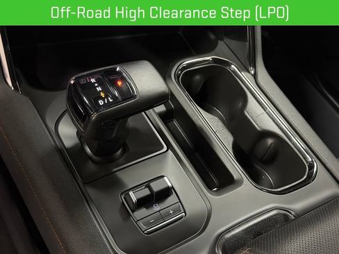 Certified 2024 GMC Sierra 1500 AT4 w/ Technology Package AWD/4WD image 41