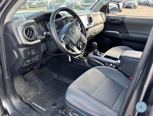Used 2020 Toyota Tacoma SR5 RWD image 32