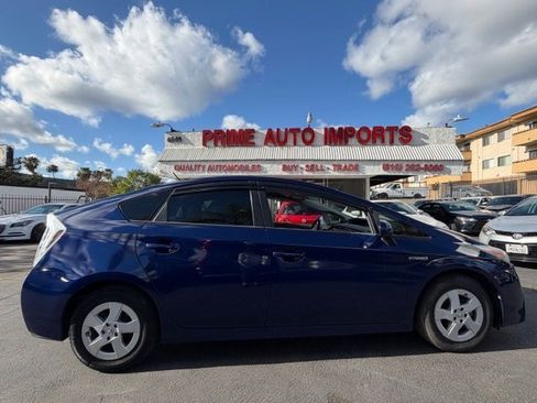 Used 2010 Toyota Prius Two image 1