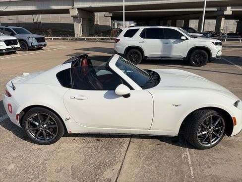 Used 2020 MAZDA MX-5 Miata RF Grand Touring image 8