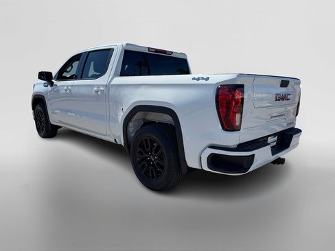 Used 2026 GMC Sierra 1500 Elevation image 3