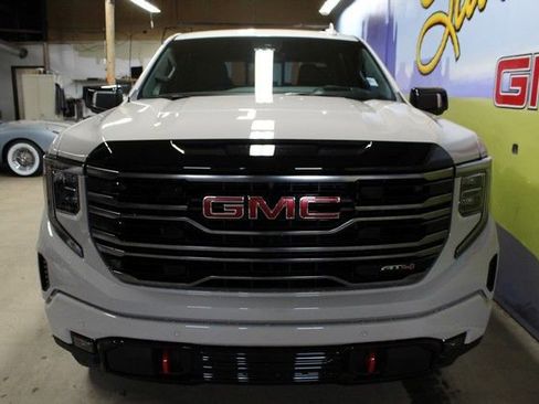 New 2026 GMC Sierra 1500 AT4 w/ AT4 Premium Package image 3