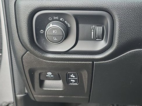 Used 2022 RAM 1500 Big Horn image 18