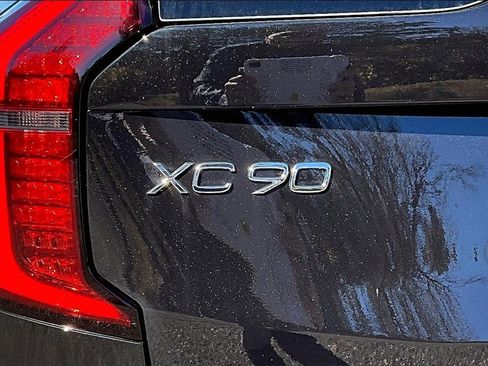 New 2026 Volvo XC90 B6 Ultra w/ Protection Package image 9