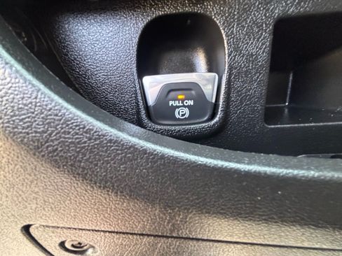 Used 2025 RAM ProMaster 2500 w/ Convenience Group FWD image 29