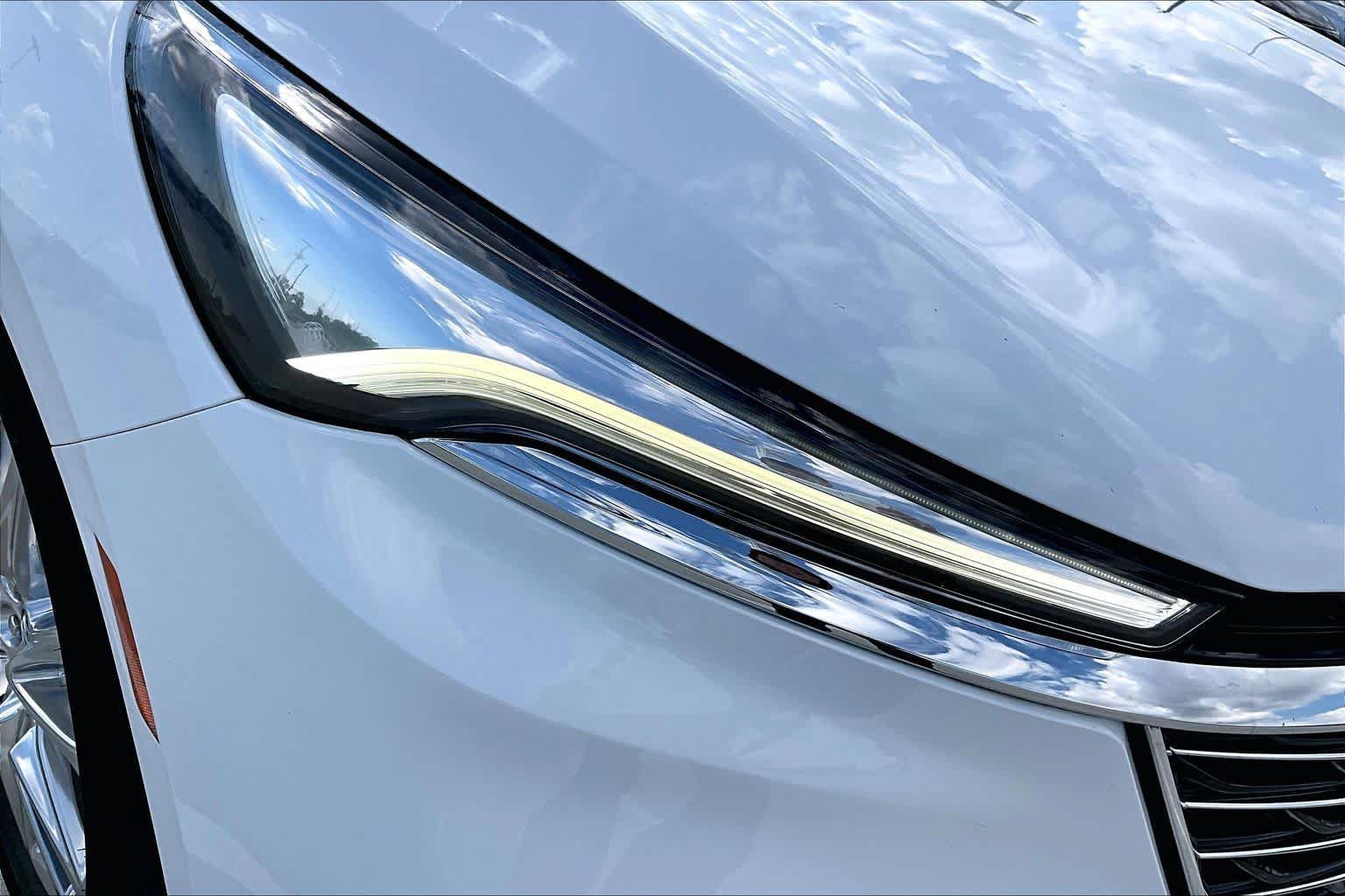 Used 2023 Buick Enclave Essence w/ Experience Buick Package FWD image 24
