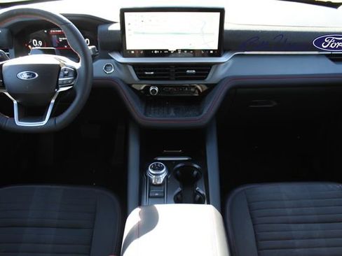 Used 2025 Ford Explorer ST-Line w/ Premium Package image 16