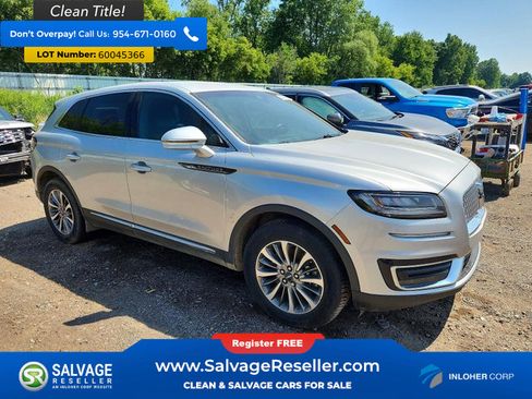 Used 2019 Lincoln Nautilus Select AWD/4WD image 5