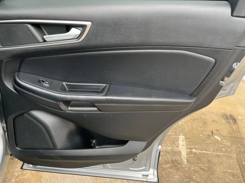 Used 2022 Ford Edge SEL AWD/4WD image 15