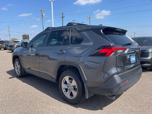Used 2025 Toyota RAV4 XLE AWD/4WD image 5
