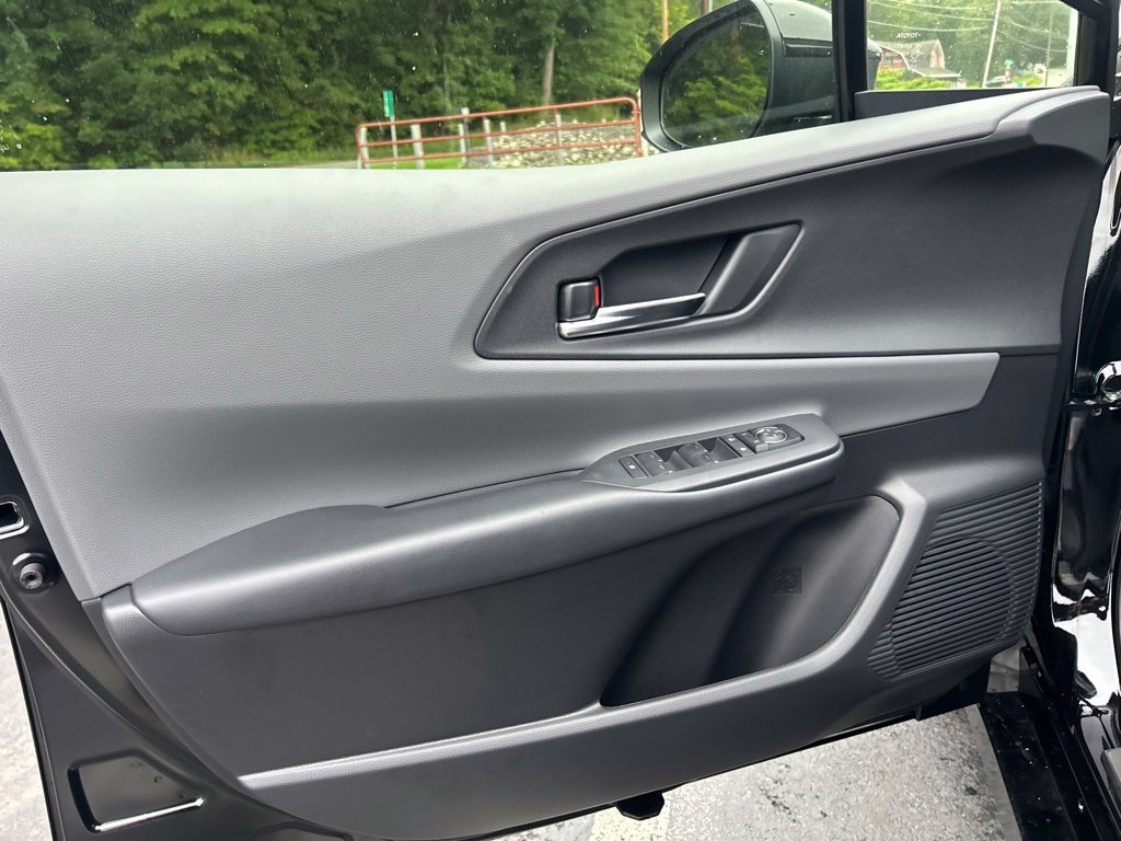 New 2027 Toyota Prius XLE AWD/4WD image 10