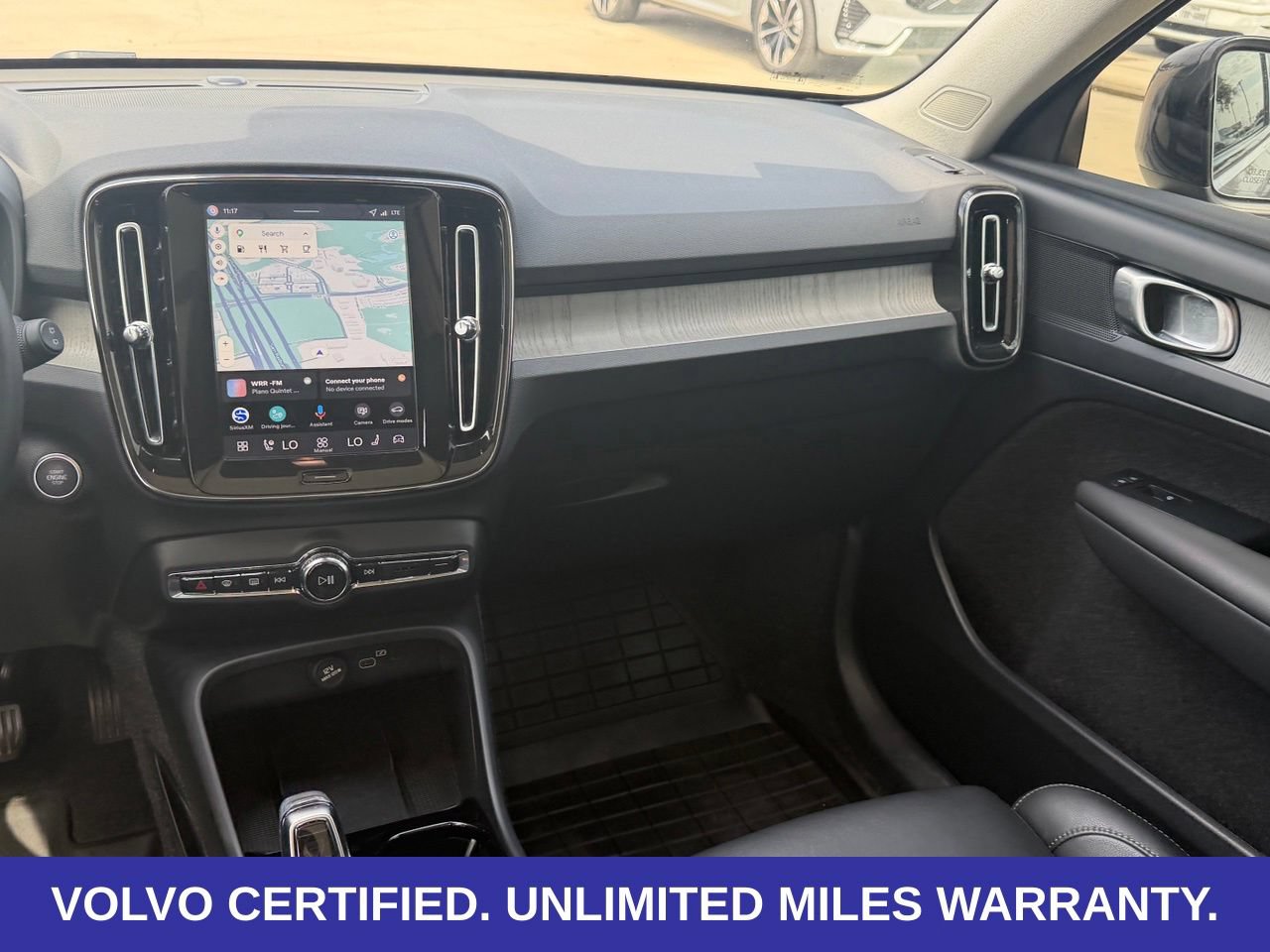 Certified 2026 Volvo XC40 B5 Plus AWD/4WD image 13