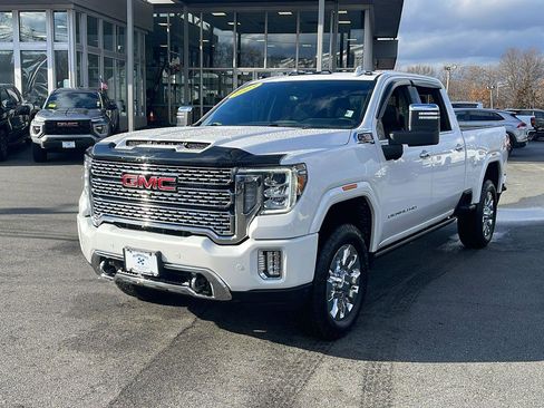 Used 2023 GMC Sierra 3500 Denali w/ Denali Ultimate Package image 3