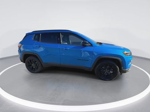 New 2026 Jeep Compass Latitude AWD/4WD image 9