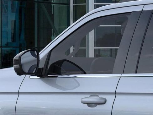 New 2025 Ford Expedition Active image 20