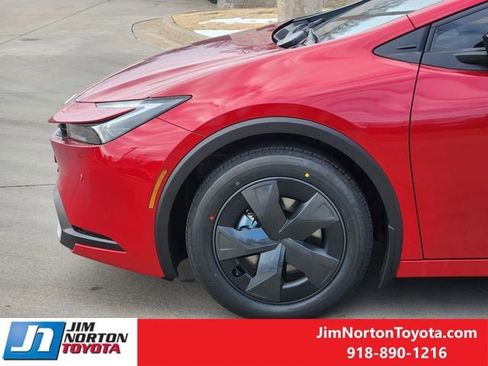 New 2026 Toyota Prius SE image 6