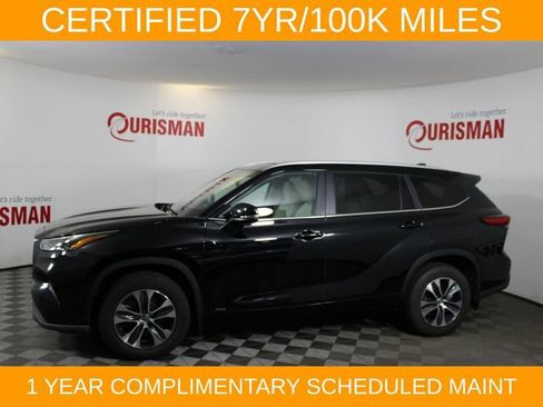 Used 2023 Toyota Highlander XLE AWD/4WD image 4