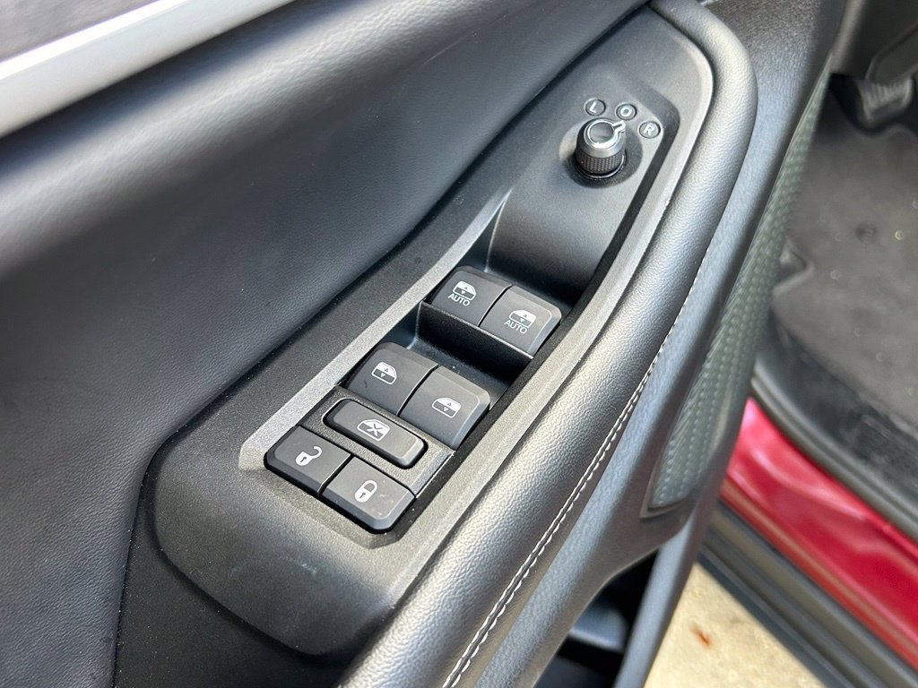 Certified 2025 Jeep Grand Cherokee Limited w/ Black Appearance Package RWD image 33
