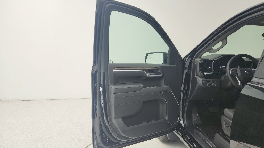 New 2026 Chevrolet Silverado 1500 RST AWD/4WD image 19