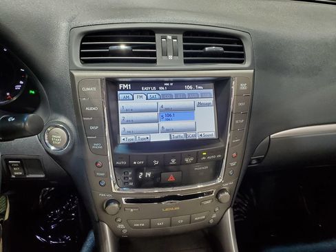 Used 2012 Lexus IS 350C w/ Luxury Pkg RWD image 25