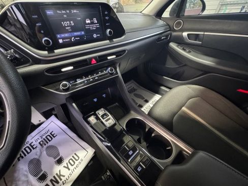 Used 2022 Hyundai Sonata SE image 15
