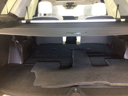 Used 2020 Hyundai Palisade Limited FWD image 12