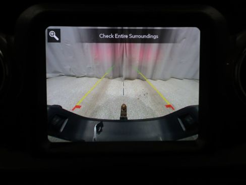 Used 2020 Jeep Gladiator Overland AWD/4WD image 23
