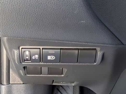 Used 2024 Toyota Corolla Cross LE FWD image 24