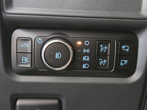 Used 2025 Ford F150 XLT w/ Equipment Group 302A MID AWD/4WD image 21