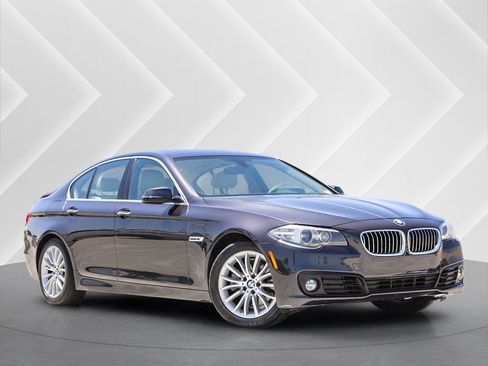 Used 2015 BMW 528i Sedan RWD image 1