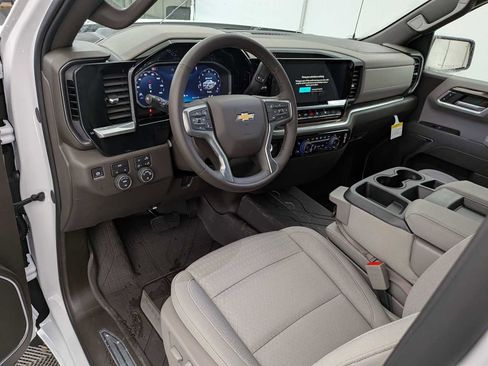 New 2026 Chevrolet Silverado 1500 LT image 2