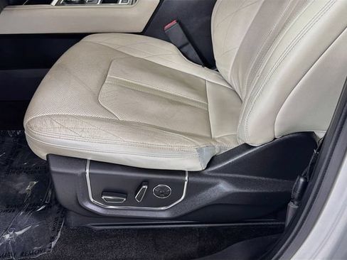 Used 2018 Ford Expedition Max Platinum RWD image 21