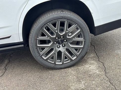 New 2026 GMC Yukon Denali Ultimate image 11