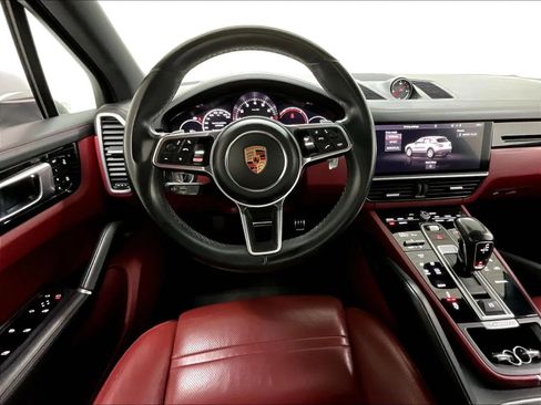 Used 2019 Porsche Cayenne S AWD/4WD image 19