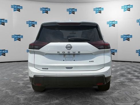 Used 2025 Nissan Rogue SV AWD/4WD image 4