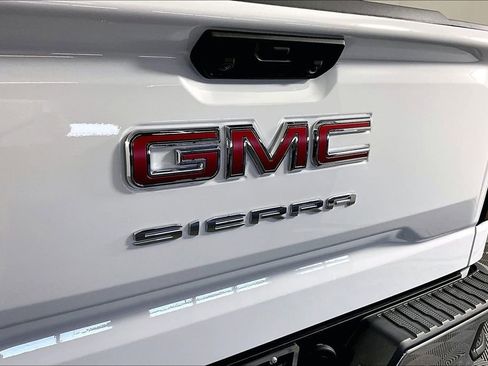 New 2026 GMC Sierra 1500 Pro image 8