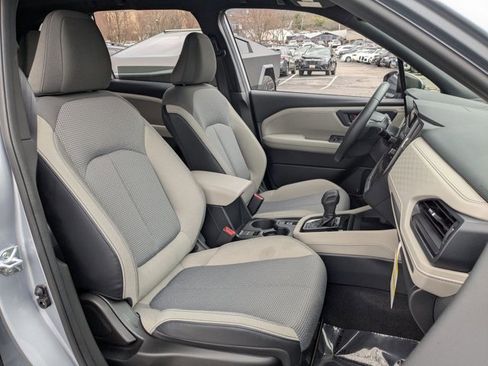 Used 2025 Subaru Forester Premium image 22