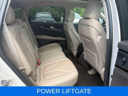 Used 2022 Lincoln Nautilus Reserve w/ Equipment Group 201A AWD/4WD image 22
