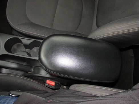 Used 2015 Kia Soul FWD image 51