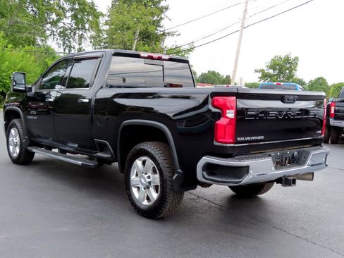 Used 2020 Chevrolet Silverado 2500 LTZ image 4