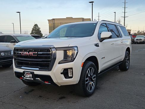 Used 2023 GMC Yukon XL AT4 w/ AT4 Premium Package image 11