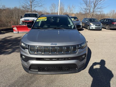 Used 2022 Jeep Compass Latitude w/ Sun and Sound Group image 7