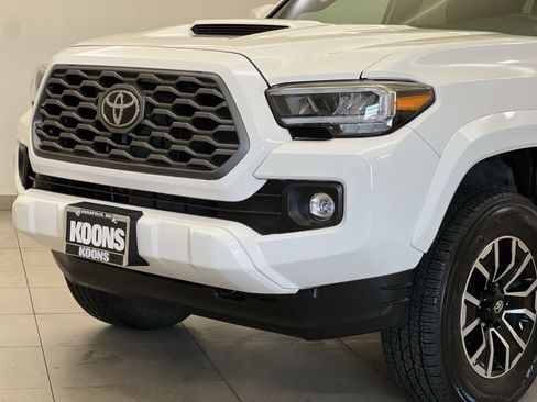 Used 2023 Toyota Tacoma TRD Sport image 26