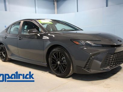 Used 2025 Toyota Camry SE