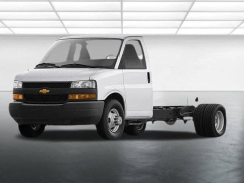 New 2026 Chevrolet Express 3500 w/ Power Convenience Package RWD image 5