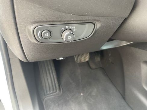 Used 2024 Chevrolet Equinox LS AWD/4WD image 26
