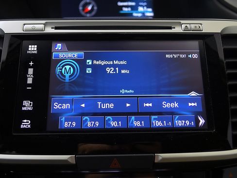 Used 2017 Honda Accord EX-L image 28