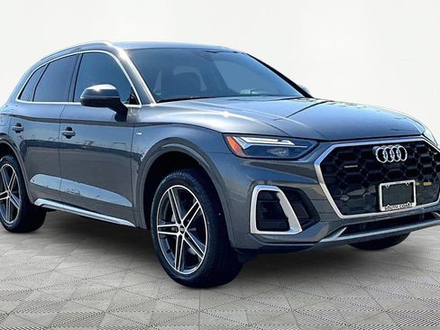 Used 2023 Audi Q5 e Premium Plus AWD/4WD image 5