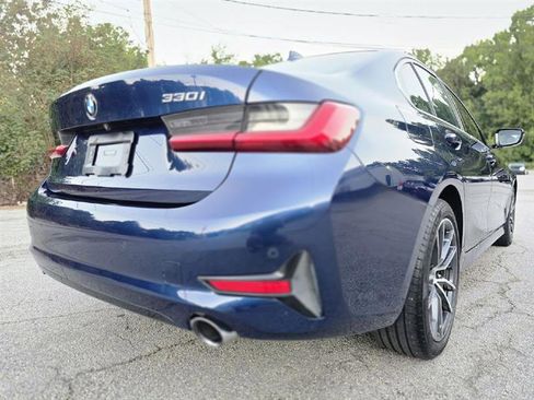 Used 2019 BMW 330i xDrive Sedan w/ Convenience Package image 11